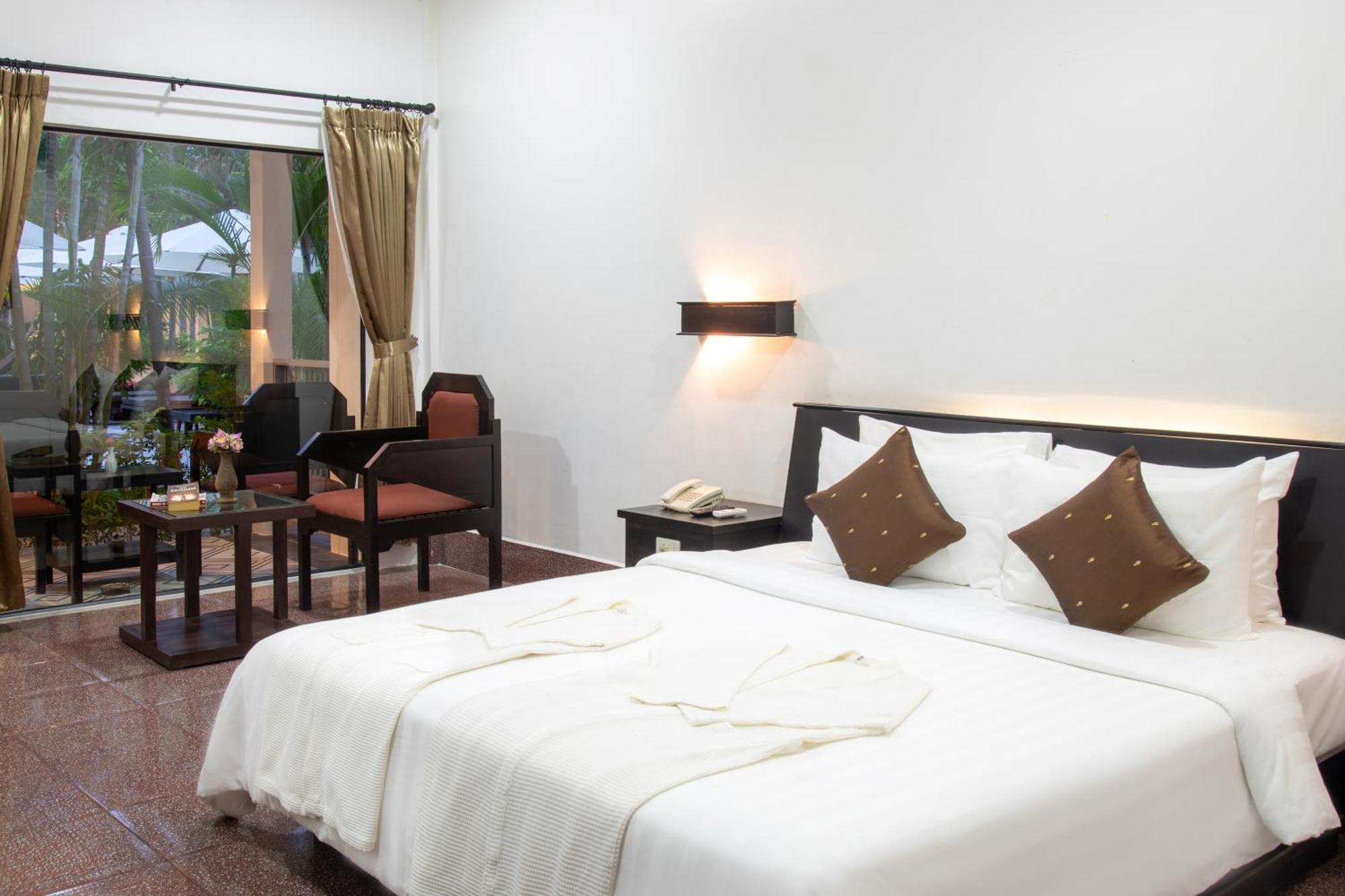 The Oasis Harbor Hotel Siem Reap Exterior photo